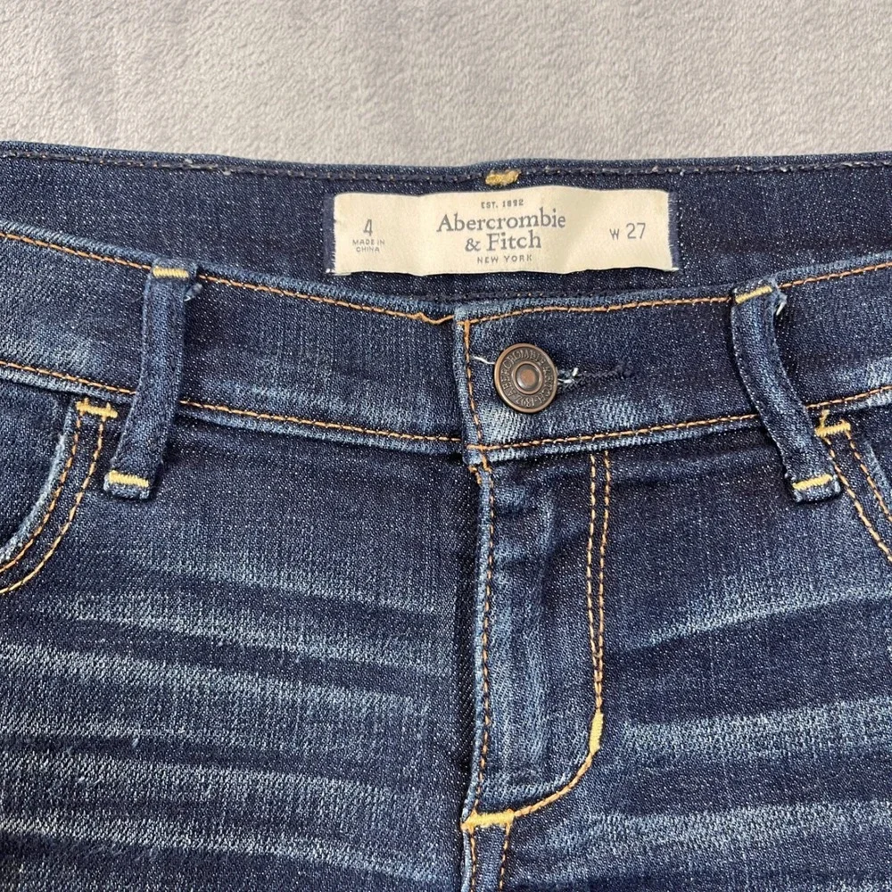 Abercrombie & Fitch Womens Size 4 W27 Dark Wash Raw Hem Denim Cut Off Shorts - Picture 2 of 5
